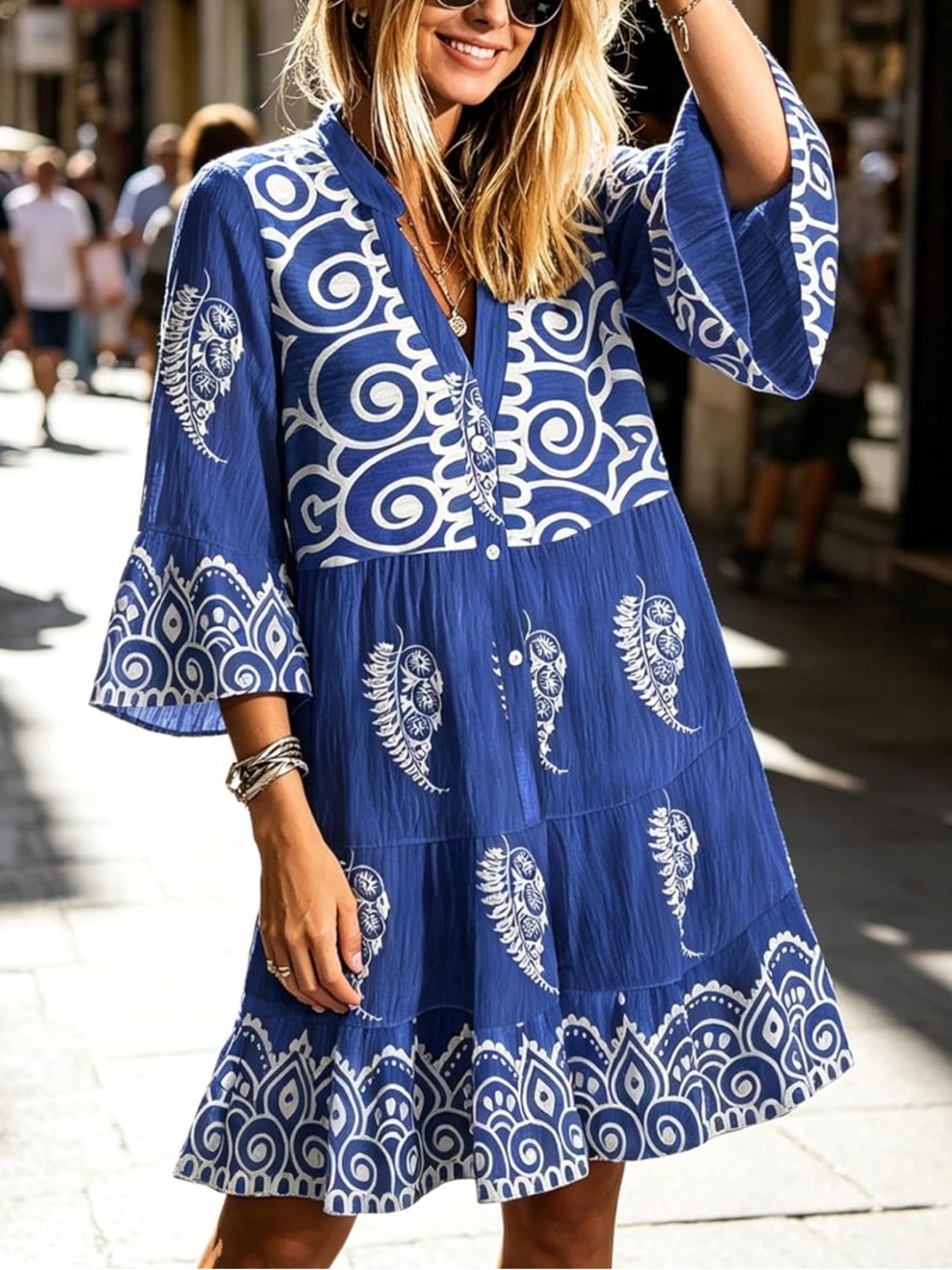 Vibrant Blue Shift Dress 💙✨
Size Medium